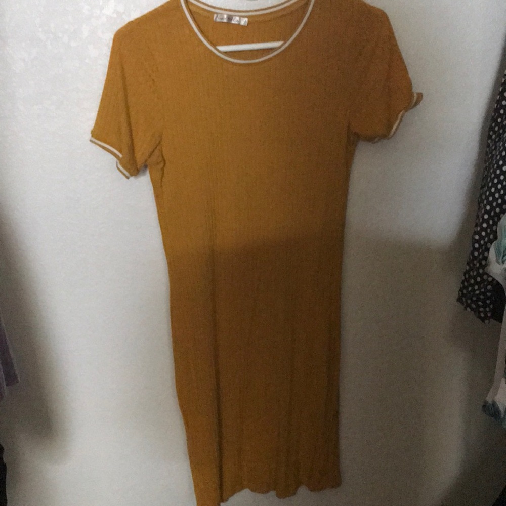 Tight yellow dress large